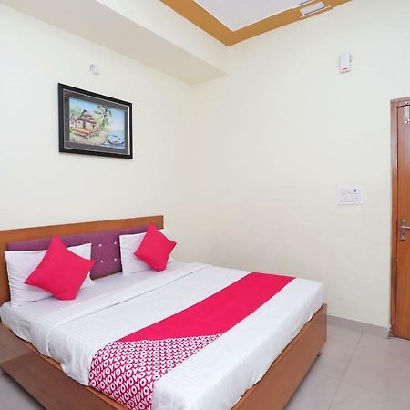 Oyo 38520 Hotel Silverspoon Roorkee Esterno foto