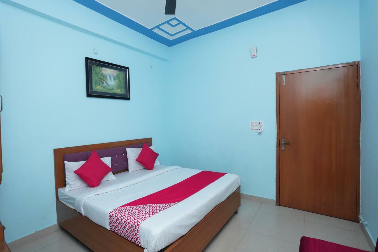 Oyo 38520 Hotel Silverspoon Roorkee Esterno foto