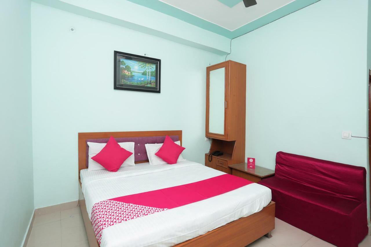Oyo 38520 Hotel Silverspoon Roorkee Esterno foto
